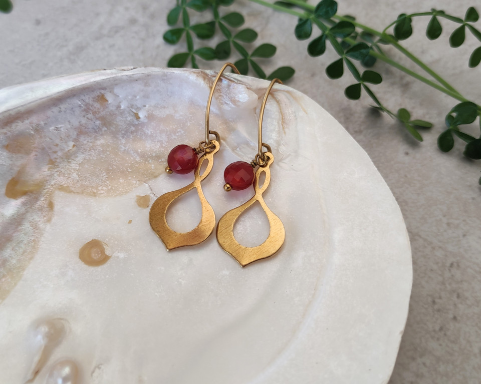 עגילי אילאיל