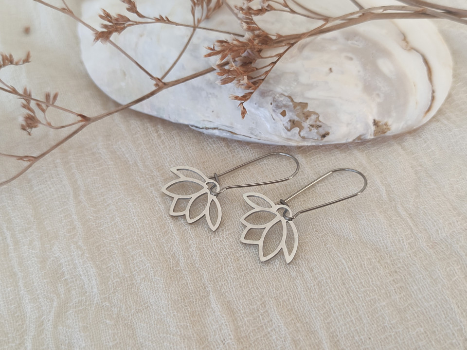 עגילי דגניה